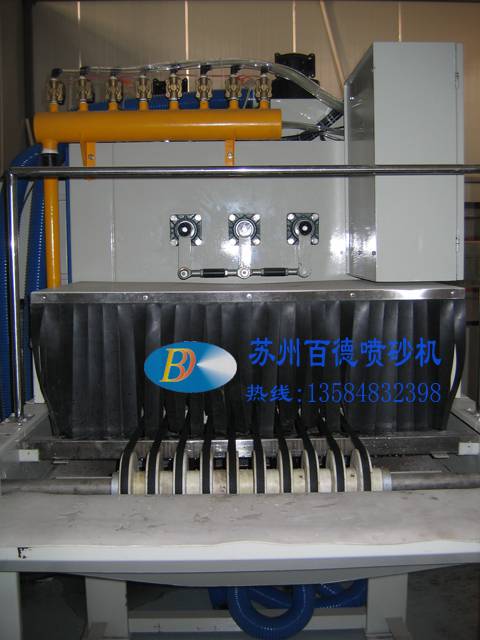液體噴砂機(jī) 2 通過式液體自動(dòng)噴砂機(jī) 2