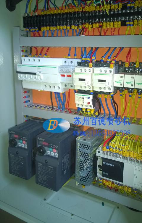 液體噴砂機 2 轉(zhuǎn)盤間歇回轉(zhuǎn)式液體自動噴砂機 2